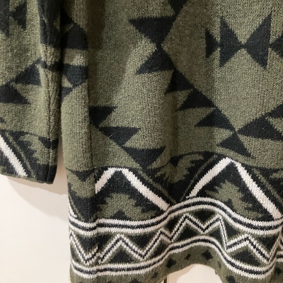 Frye Women’s Green Aztec Cardigan Size Small - Picture 9 of 11
